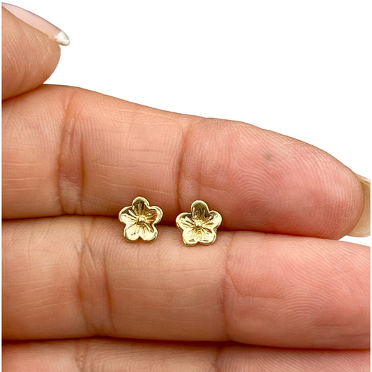 14K Yellow Gold Flower Stud Earrings